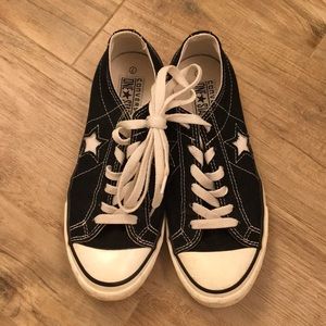 Black converse shoes